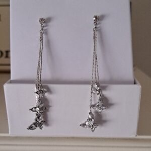 Chic Silver Butterfly Dangle Earrings
